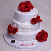 WE3.d RED ROSES - Wedding Cakes - WILTON PATISSERIE